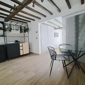 Affittacamere Alloggiamo, Modena